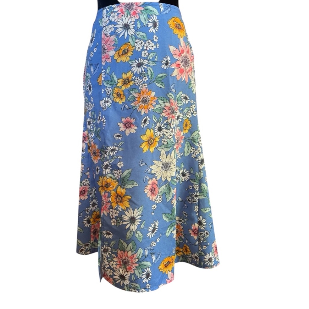 BOGโ Collection Blue Floral Midi Skirt Size XS